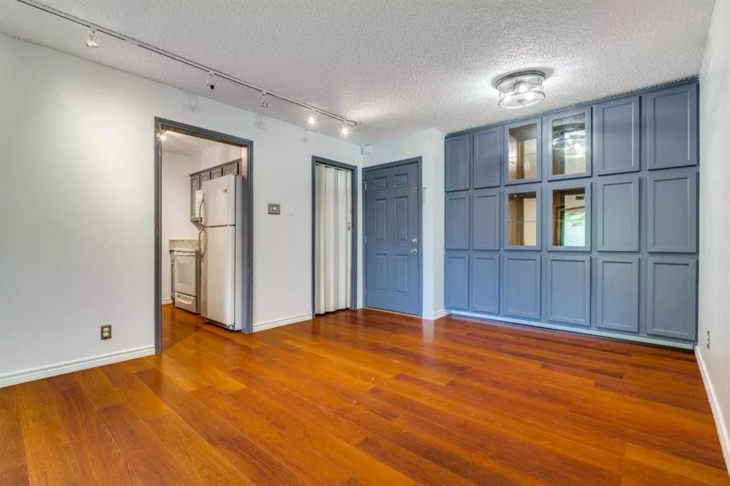 Dallas, TX 75219,4851 Cedar Springs Road #292