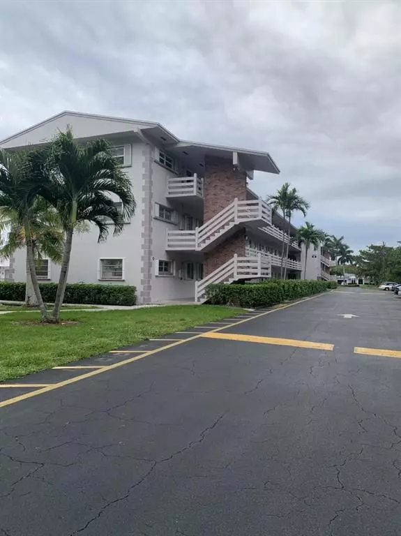 Hallandale Beach, FL 33009,700 LAYNE BL #212
