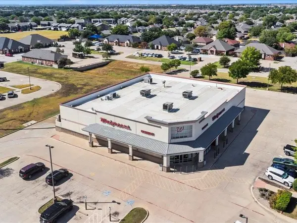 833 N Saginaw Boulevard, Saginaw, TX 76179