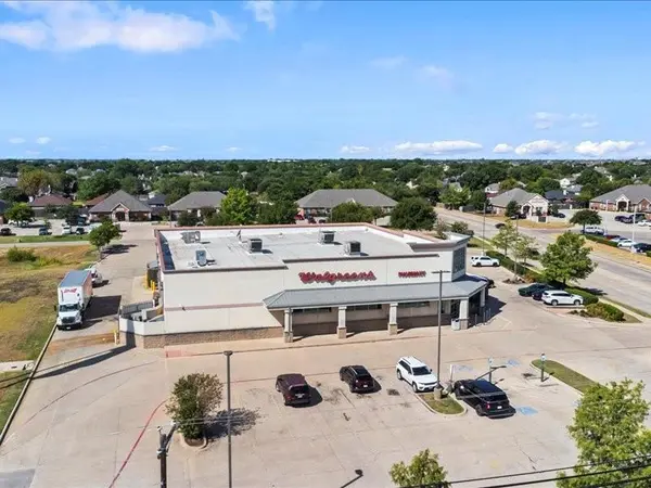 833 N Saginaw Boulevard, Saginaw, TX 76179