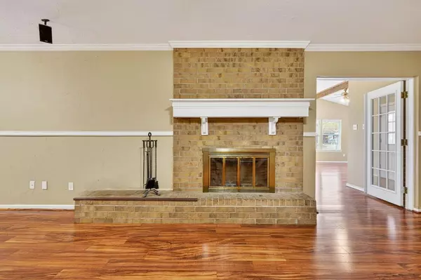 Granbury, TX 76048,1305 Elizabeth Boulevard