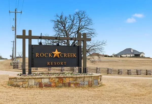 136 Leo Palace Lane, Gordonville, TX 76245