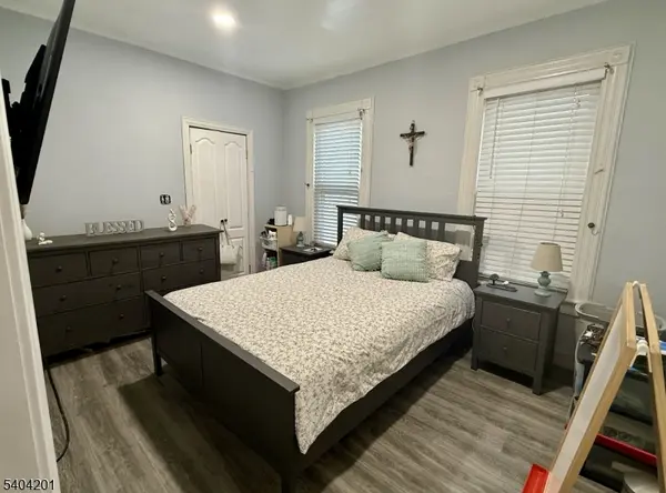 Elizabeth City, NJ 07201,580 Monroe Ave