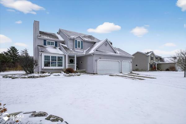 1462 Manistee DR, Grand Blanc, MI 48439