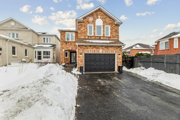 3 Booth CRES, Ajax, ON L1Z 1H6
