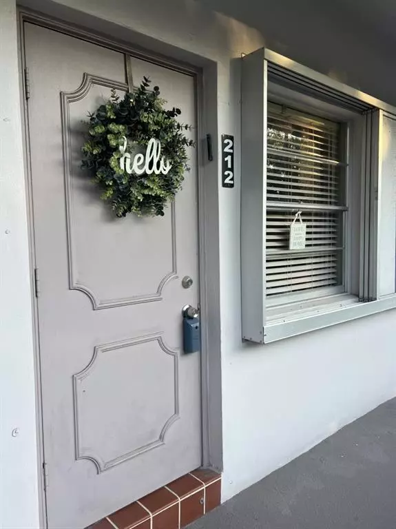 Hallandale Beach, FL 33009,700 LAYNE BL #212