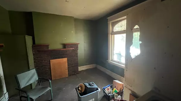 Collingwood, ON L9Y 2T2,111 BEECH ST