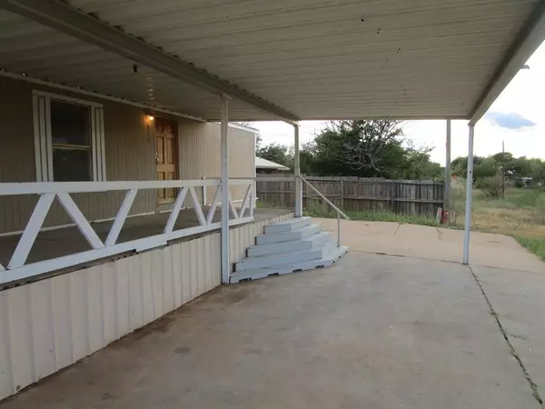 Sweetwater, TX 79556,800 Bluff Street