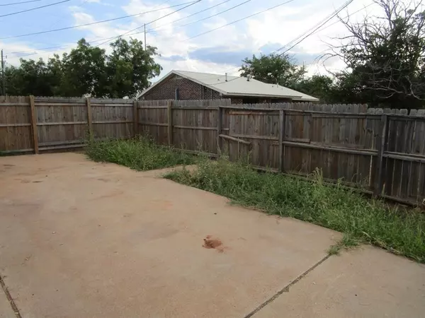 Sweetwater, TX 79556,800 Bluff Street