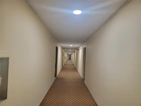 North Lauderdale, FL 33068,8120 SW 24th St #212