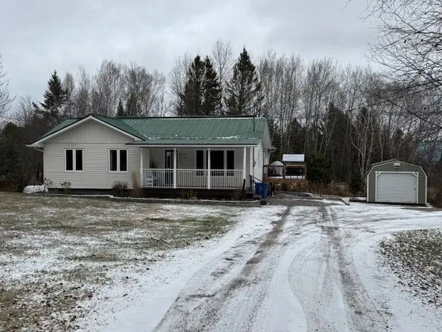 9 Treadlightly DR, East Ferris, ON P0H 1K0