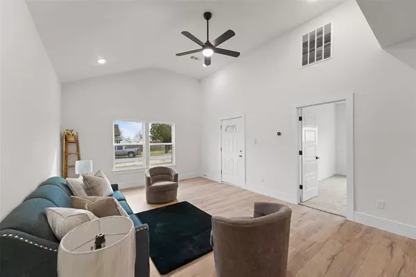 Alvarado, TX 76009,301 N Friou Street