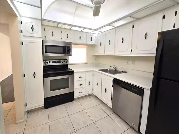 Deerfield Beach, FL 33064,4334 NW 9th Ave #9-3B