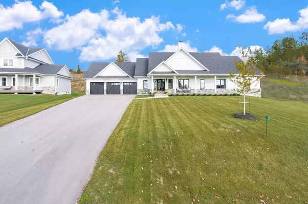 Oro-medonte, ON L0K 1E0,17 Clydesdale CT