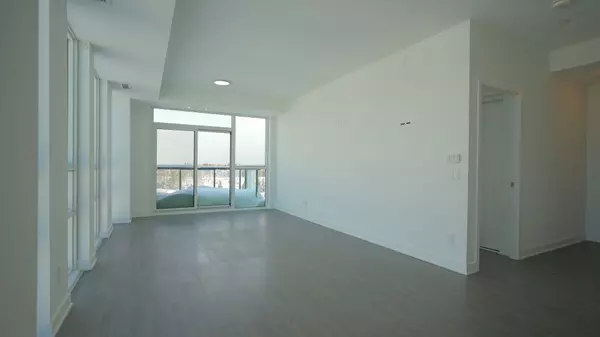 Barrie, ON L9J 0K1,681 Yonge ST #622