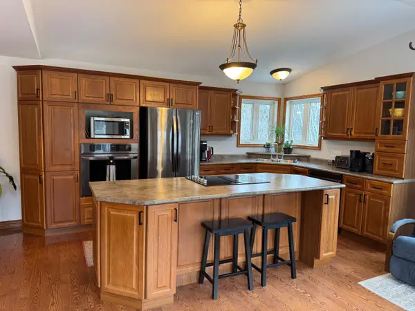 East Ferris, ON P0H 1K0,9 Treadlightly DR