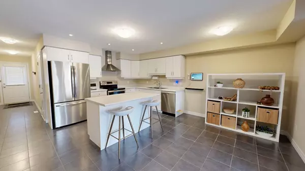 London South, ON N6K 0G5,1220 Riverbend RD #81