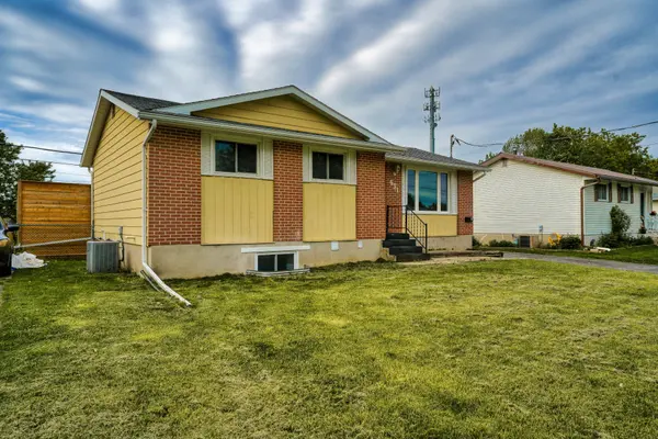 Kingston, ON K7M 6K3,631 AYLMER CRES #1