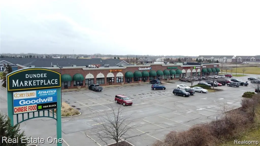 119 WATERSTRADT COMMERCE DR, Dundee Village, MI 48131