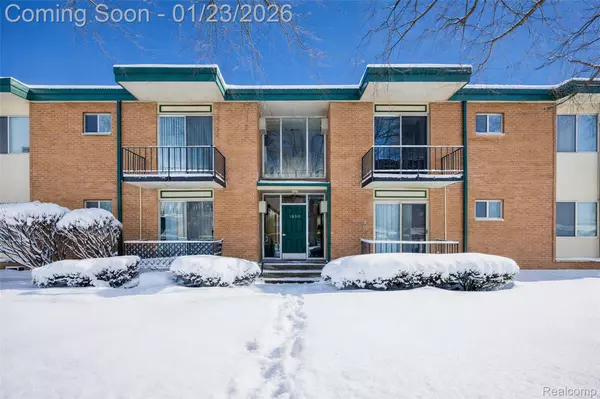 1850 Axtell DR #2, Troy, MI 48084