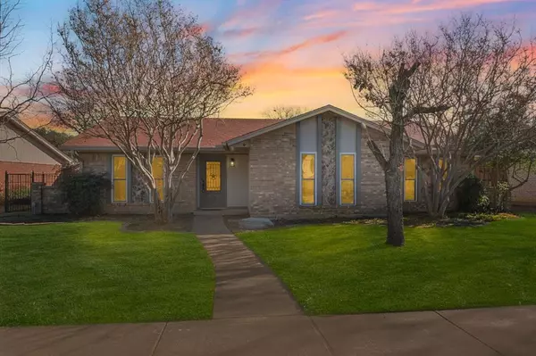 Hickory Creek, TX 75065,4 Robins Nest Drive