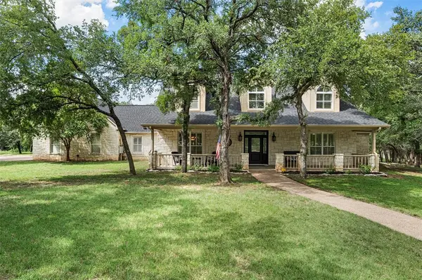 Crawford, TX 76638,190 Winding Trail