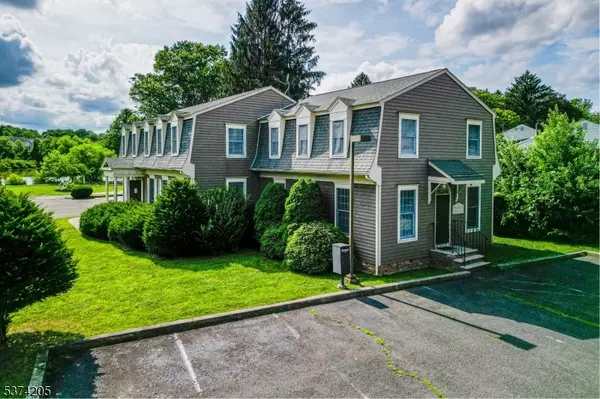 Clinton Town, NJ 08809,122 W Main