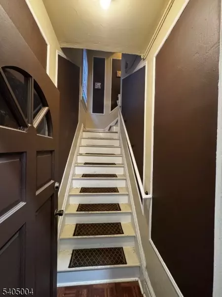 Newark City, NJ 07106,151 S Munn Ave