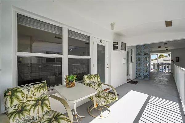 Pompano Beach, FL 33062,1110 N Riverside Dr #27