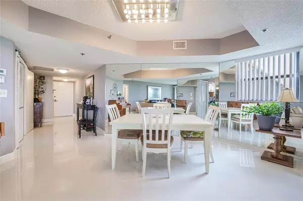 Lauderhill, FL 33319,7100 Radice Ct #807