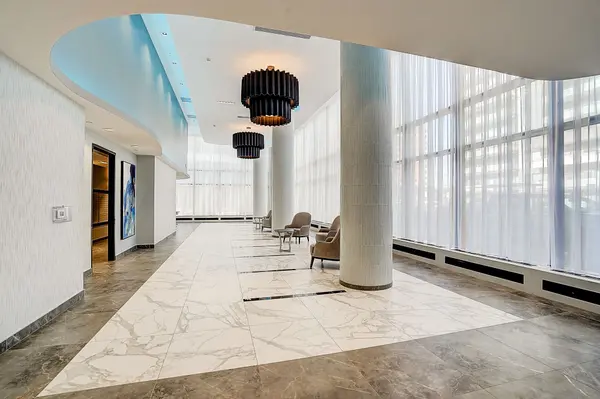 Richmond Hill, ON L4B 0H5,95 Oneida CRES #508