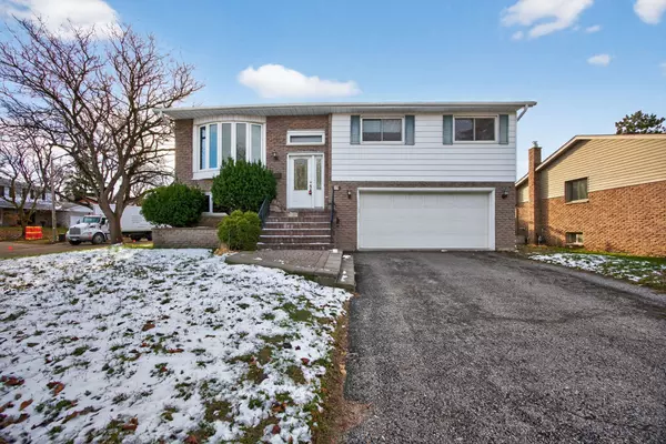 19 Debra CRES, Barrie, ON L4N 3T2