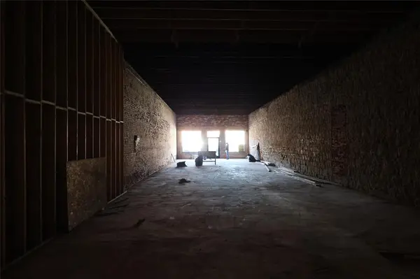 Mineral Wells, TX 76067,114 SE 1st Street