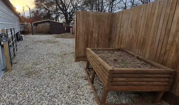 Quitman, TX 75783,121 Arrowhead