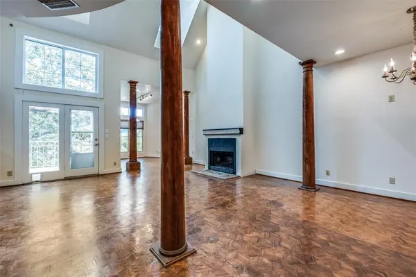 Dallas, TX 75204,905 Liberty Street