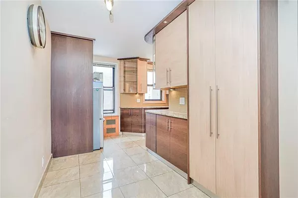 Brooklyn, NY 11235,2546 East 13th ST #D9