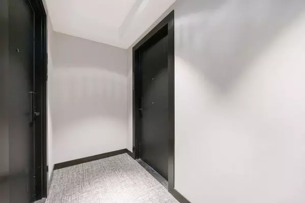 Toronto C08, ON M5C 0B6,88 queen ST