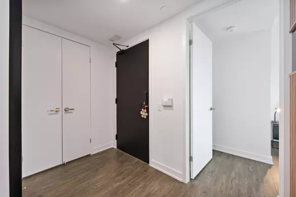 Toronto C08, ON M5C 0B6,88 queen ST