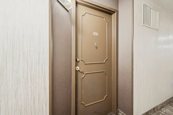 Toronto C07, ON M2R 3W5,1101 Steeles AVE W #212