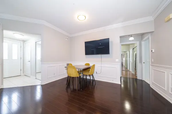 Toronto E09, ON M1P 5A5,117 Omni DR #25