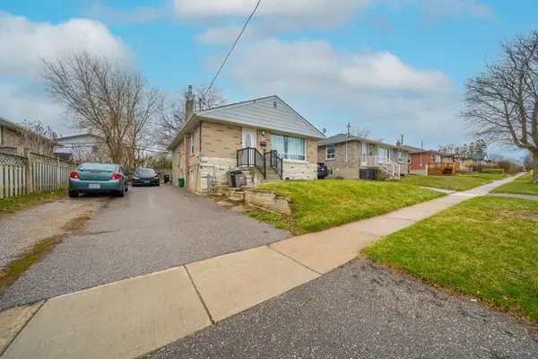 Oshawa, ON L1J 1J3,776 Phillip Murray AVE