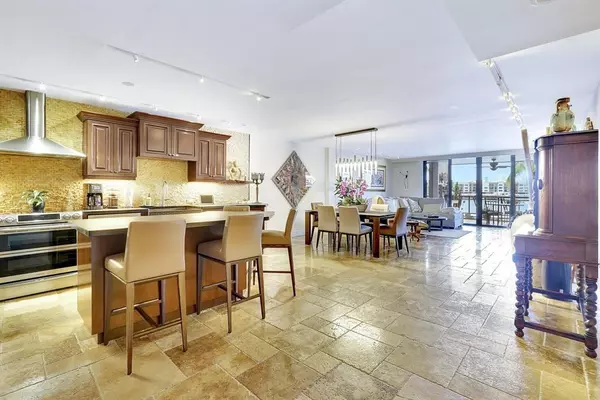 Hallandale Beach, FL 33009,2300 Diana #203