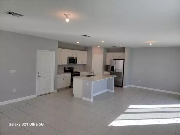 Lake Worth, FL 33463,4518 Dow Lane