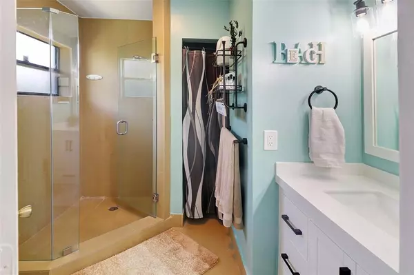 Dania Beach, FL 33004,231 SE 9th St