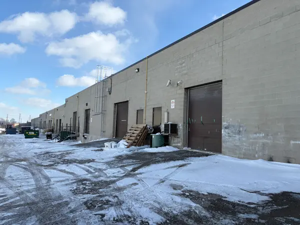 2104 Highway 7 N/A #12-14, Vaughan, ON L4K 2S9