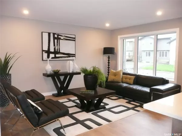 Saskatoon, SK S7V 1Z8,503 Traeger MANOR