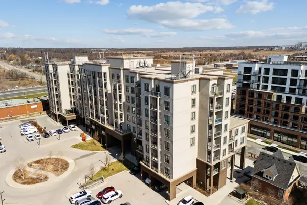 Oakville, ON L6M 4J2,2486 Old Bronte RD #815