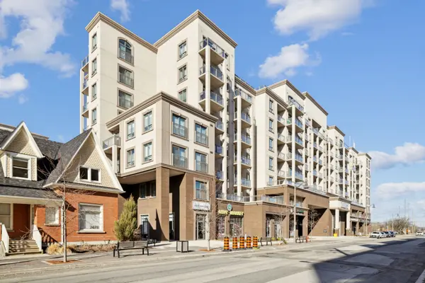 Oakville, ON L6M 4J2,2486 Old Bronte RD #815