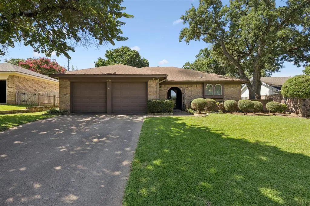 Bedford, TX 76021,1636 Bedford Oaks Drive
