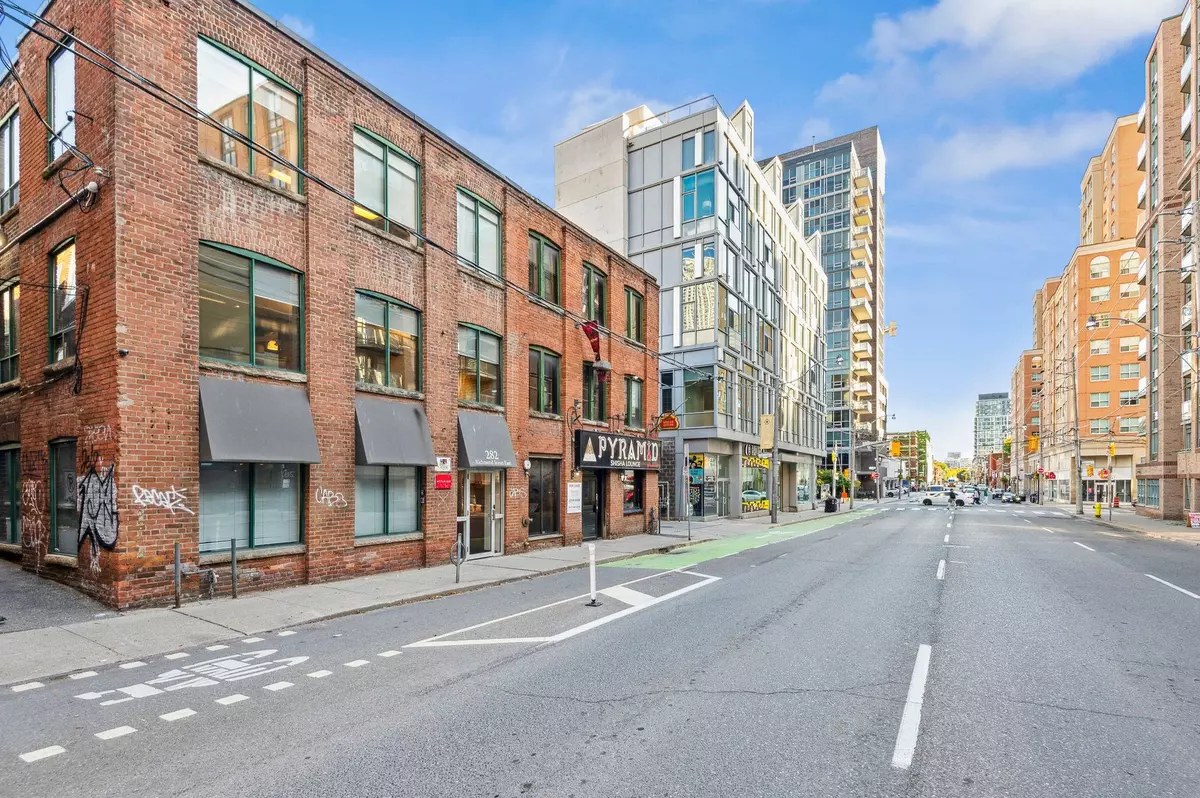 Toronto C08, ON M5A 1P4,282 Richmond ST E